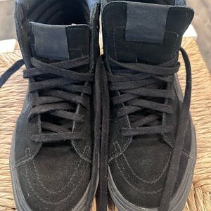Vans Men's Black Suede High-Top Sneakers